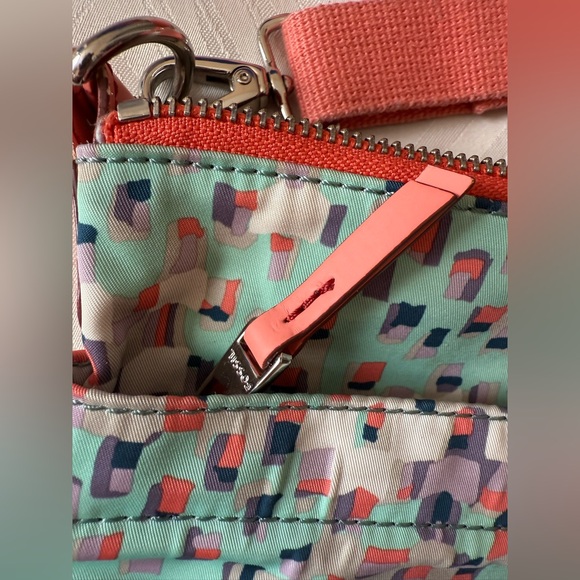 Fossil Teal & Coral Patterned Crossbody Bag Purse KeyPer Nylon - Picture 4 of 10